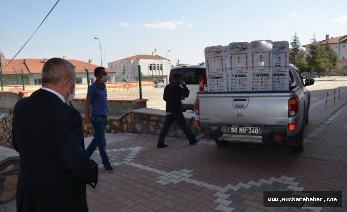 Gülşehir Belediyesinden okullara ayaklı dezenfektan desteği 