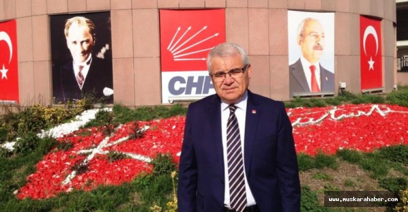 CHP'den muhtarlara Atatürk portresi ve Türk bayrağı 