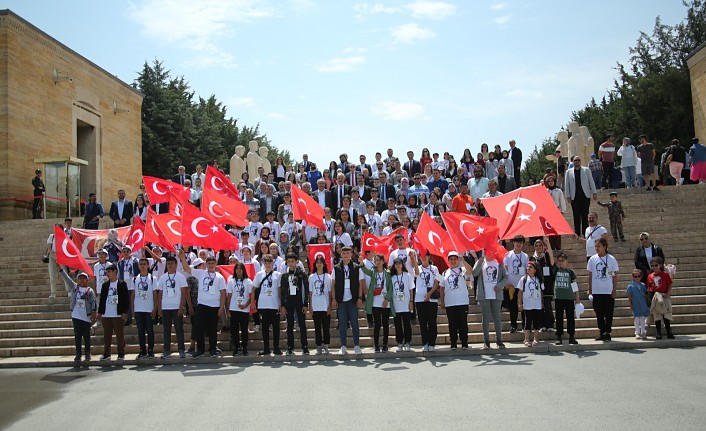 Ankara’da Ata'ya saygı duruşu