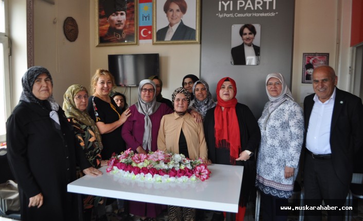 İYİ Partili kadınlar seçime hazırlanıyor