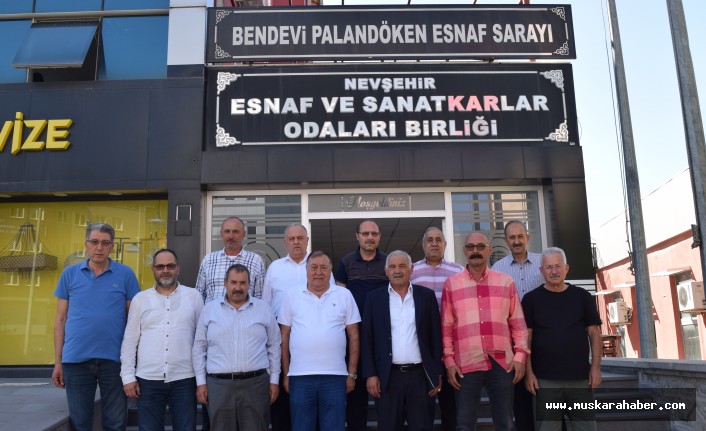 Parmaksız ve yönetiminden Pınarbaşı'na hayırlı olsun ziyareti