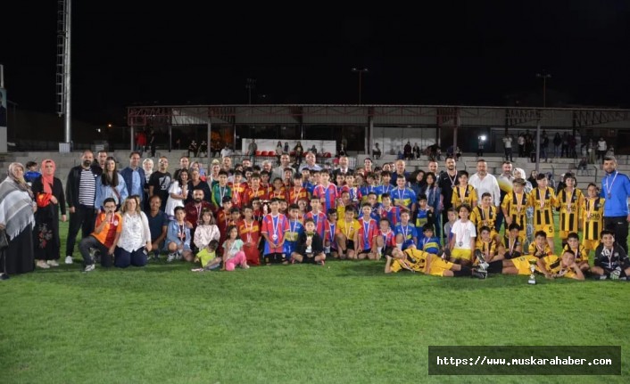 “Zafer Kupası” futbol turnuvası düzenlendi