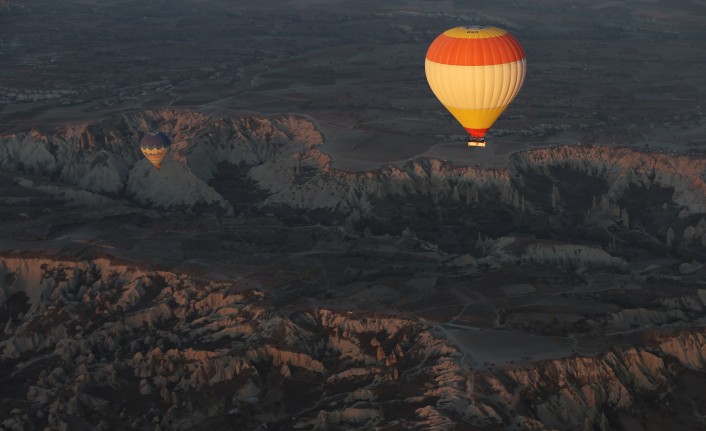 Kapadokya'da rüzgar balon turlarını engelliyor